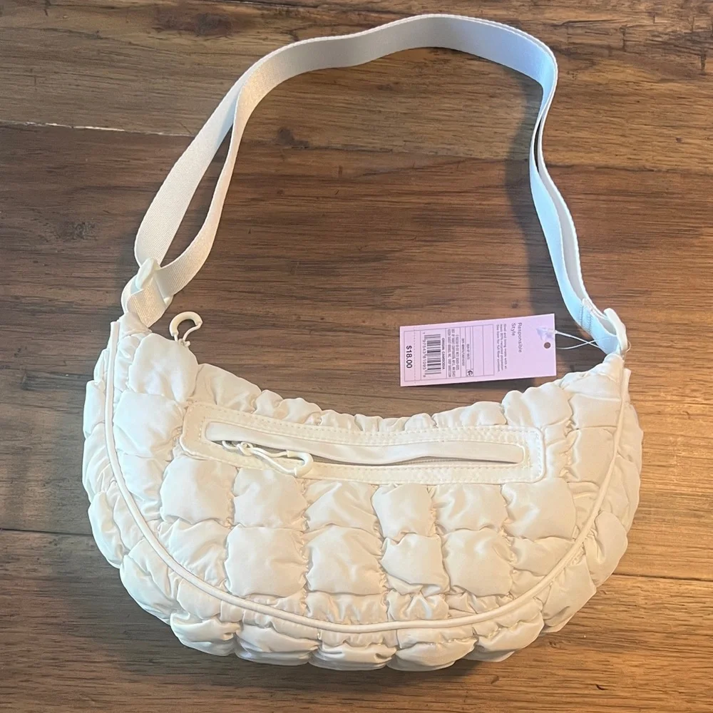 Wild Fable purse - Picture 1 of 4